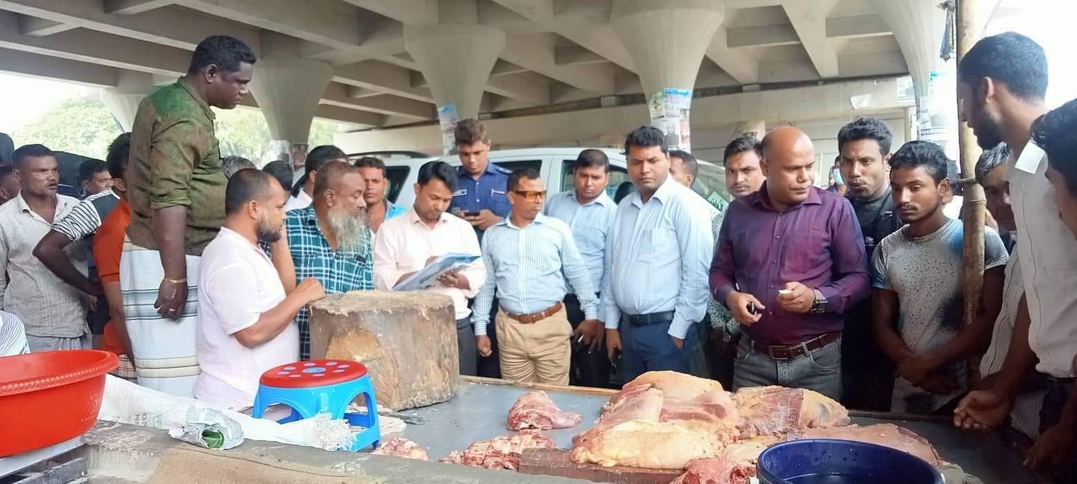 মিঠাপুকুরে প্রাণী সম্পদ কর্মকতার অভিযানে মাংস ব্যবসায়ীর জরিমানা