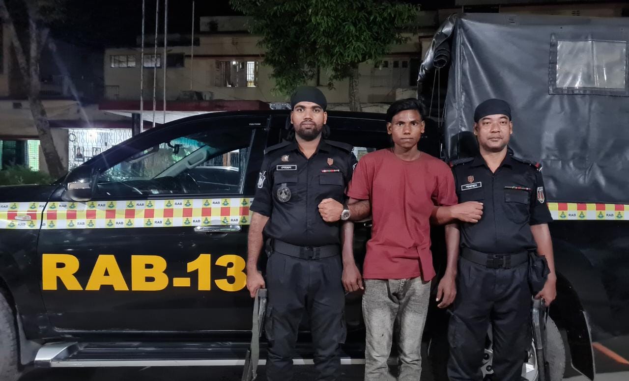 র‌্যাবের জালে দুই চোর