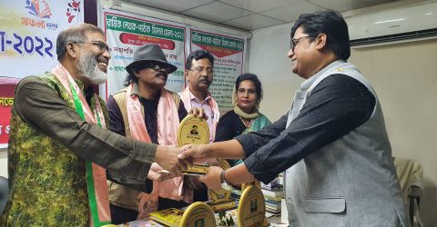 সম্মাননা পেলেন কথাসাহিত্যিক রানা মাসুদ