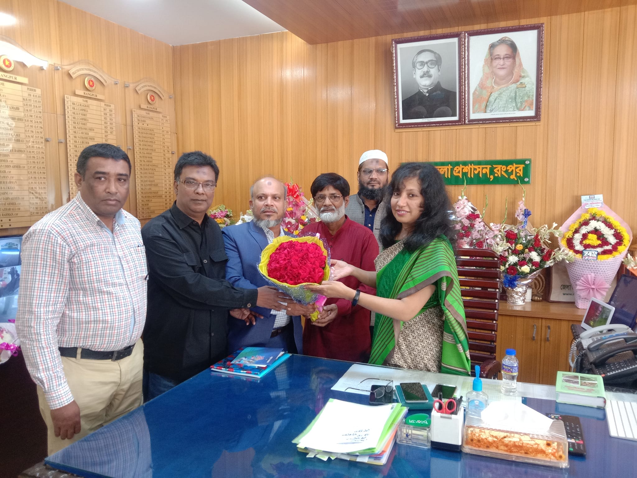 নবাগত ডিসির সাথে মেট্রো চেম্বারের শুভেচ্ছা বিনিময়