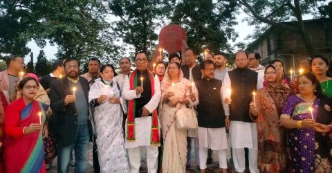 মোমবাতি প্রজ¦লন দিয়ে সম্মিলিত সাংস্কৃতিক জোট রংপুরের মাসব্যাপী কর্মসূচীর উদ্বোধন