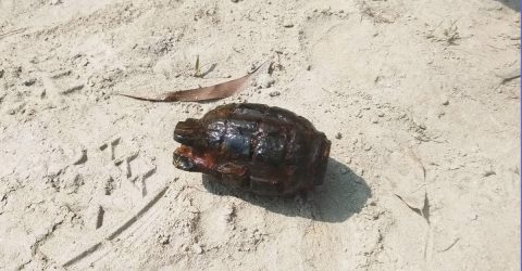 রংপুরের ঘাঘট নদ থেকে অবিষ্ফোরিত ‘গ্রেনেড’ উদ্ধার