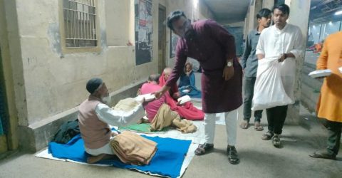 রংপুরে বঙ্গবন্ধুর জন্মদিনে খাবার বিতরণ করলেন ছাত্রলীগ নেতা প্রিন্স