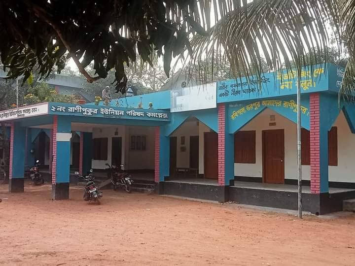 মিঠাপুকুরে সাদা কাগজে সাক্ষর, মারপিট, মোটরবাইক ও টাকা নেয়ার অভিযোগ উঠেছে প্যানেল চেয়ারম্যান এবং ইউপি সদস্যের বিরুদ্ধে