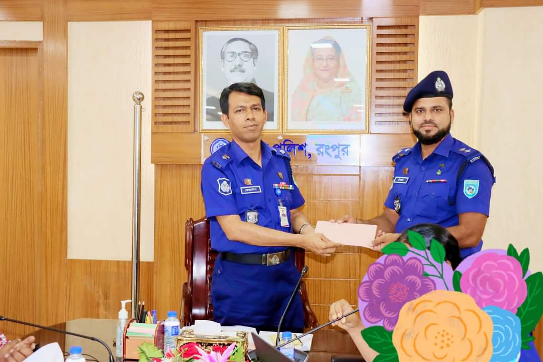 সংবদ্ধ চোরচক্র এবং চুরি মালমাল উদ্ধার করায় এসআই-ইমরানকে পুরস্কৃত