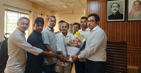 কাউনিয়ার নবাগত ইউএনও’র সাথে অনলাইন প্রেসক্লাব নেতৃবৃন্দের সৌজন্য সাক্ষাৎ