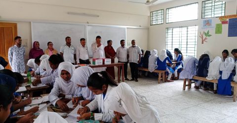 কাউনিয়ায় শহীদবাগ বালিকা উচ্চ বিদ্যালয়ে ষান্মাসিক সামষ্টিক মূল্যায়ন পরীক্ষা অনুষ্ঠিত