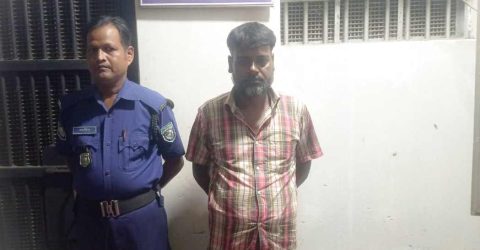 কাউনিয়ায় গাঁজা ও ইয়াবা ট্যাবলেটসহ মাদক ব্যবসায়ি আটক